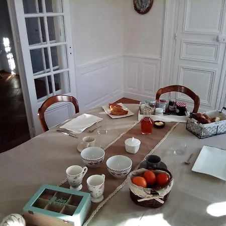 Charme D Antan Alojamento de Acomodação e Pequeno-almoço Villers-Châtel